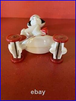 Vintage Rosbro/tico Toys Hard Plastic Valentine Bobble-head Girl On Wheels Vintage Rosbro/tico Toys Hard Plastic Valentine Bobble-head Girl On Wheels
