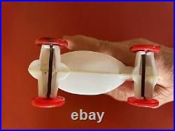 Vintage Rosbro/tico Toys Hard Plastic Valentine Bobble-head Girl On Wheels Vintage Rosbro/tico Toys Hard Plastic Valentine Bobble-head Girl On Wheels
