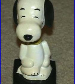 Vintage Snoopy Peanuts Gang Bobblehead Nodder Ex Mint