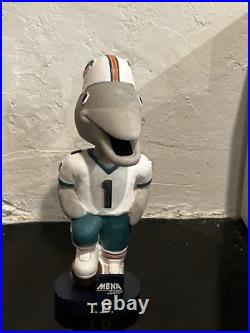 Vintage T. D. Miami Dolphins Mascot MBNA SGA Bobblehead In Original Box