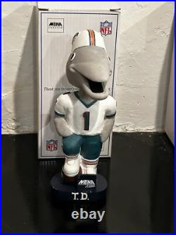 Vintage T. D. Miami Dolphins Mascot MBNA SGA Bobblehead In Original Box