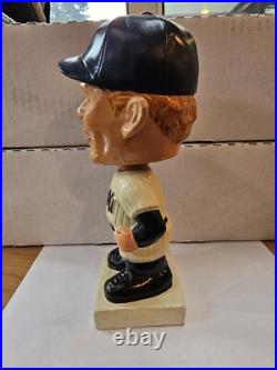 Vintage &Taller Mickey Mantle Bobble Head nodder in excellent condition Vintage &Taller Mickey Mantle Bobble Head nodder in excellent condition