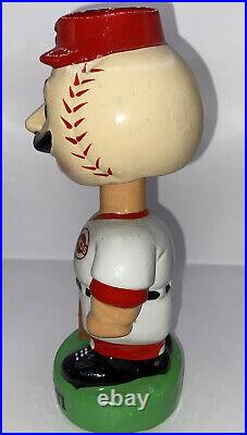 Vtg 1980's Cincinnati Reds MLB Baseball Sports Nodder Bobble Head 7.5 x 3.25