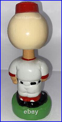 Vtg 1980's Cincinnati Reds MLB Baseball Sports Nodder Bobble Head 7.5 x 3.25
